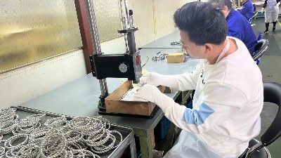 造成磨床主軸軸承精度下降的原因有哪些？